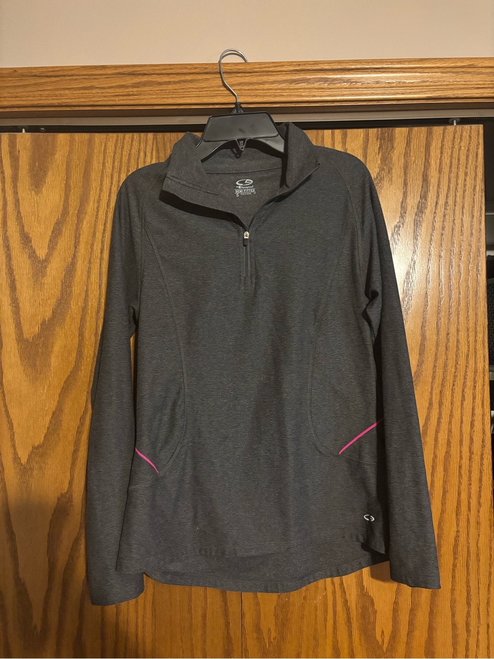 Size small Quarterzip athletic sweatshirt